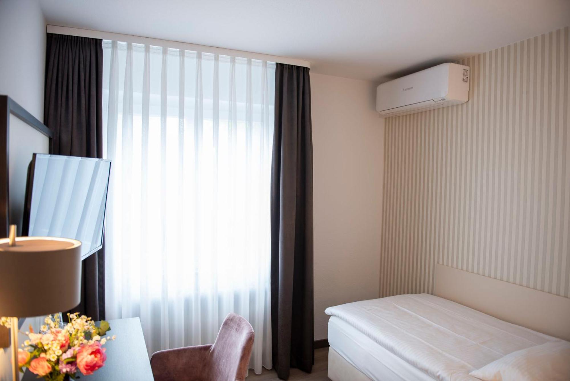 Hotel Alte Post Krefeld Exterior photo